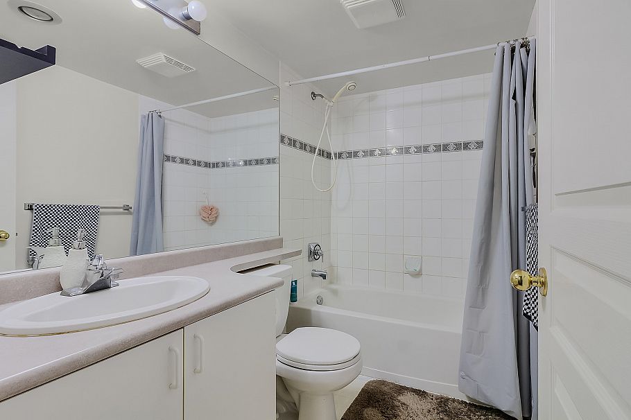 64 2727 E Kent Avenue North Vancouver, BC - 17