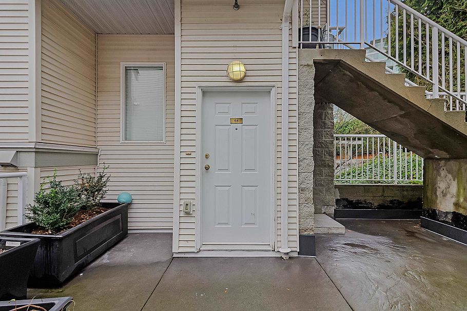 64 2727 E Kent Avenue North Vancouver, BC - 2