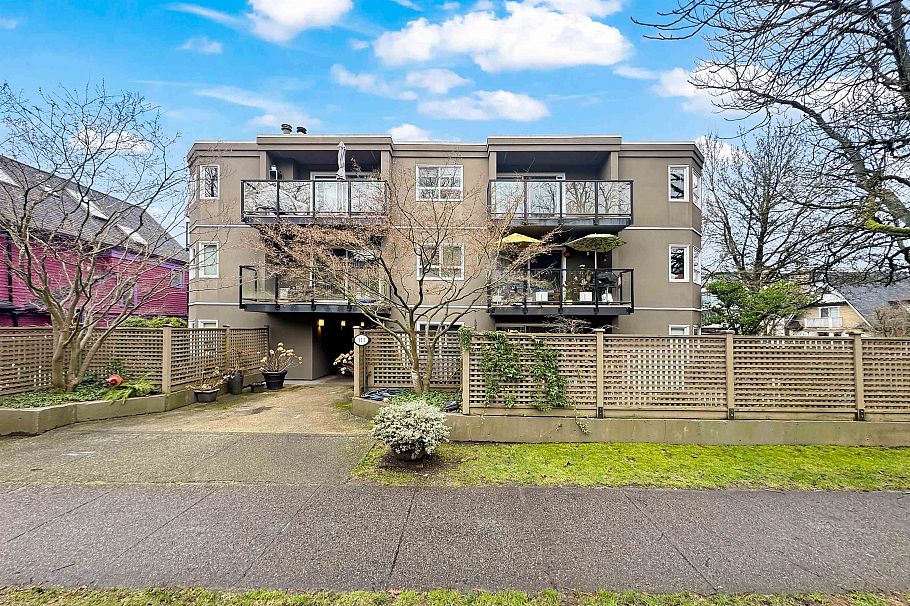 205 111 W 10th Avenue Vancouver, BC - 1