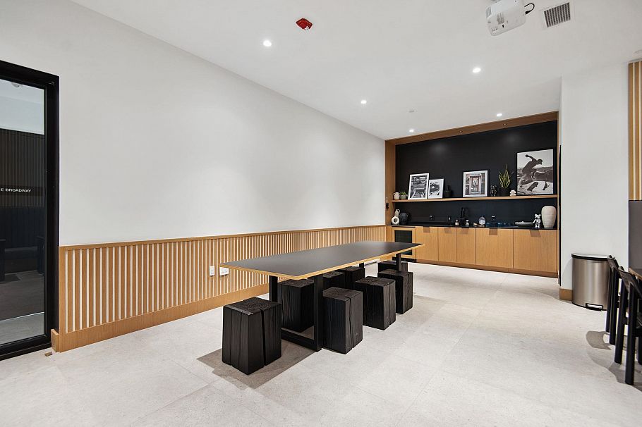 321 2520 Guelph Street Vancouver, BC - 32