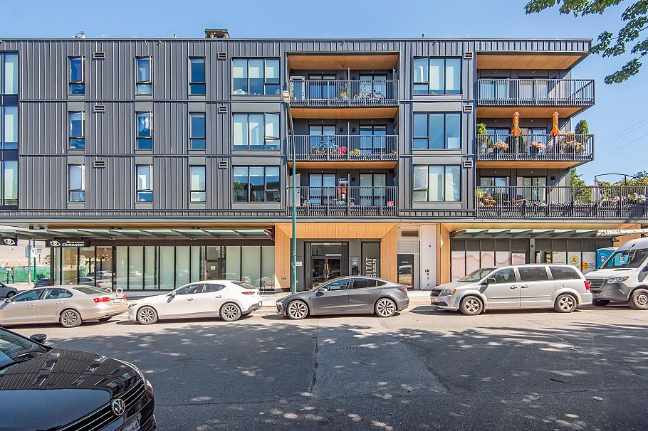 321 2520 Guelph Street Vancouver, BC - 39