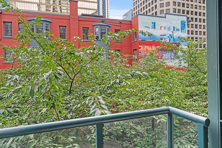 310 1239 W Georgia Street Vancouver, BC - 16