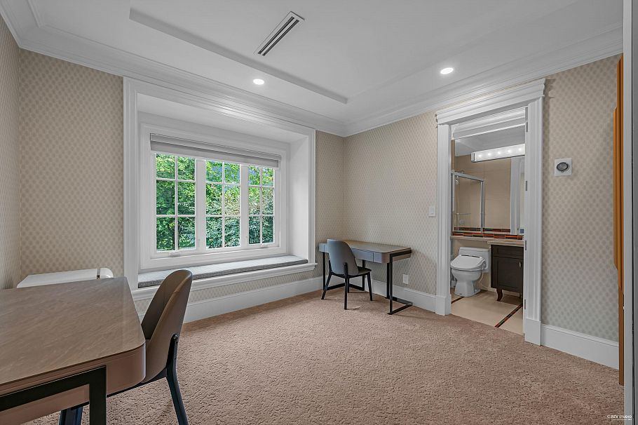 6011 Adera Street Vancouver, BC - 24