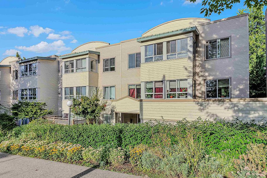 103 3624 Fraser Street Vancouver, BC - 1