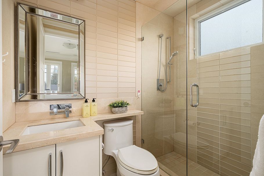 1461 W 47th Avenue Vancouver, BC - 27