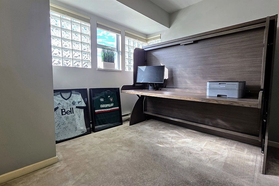 303 131 W 20th Street North Vancouver, BC - 27