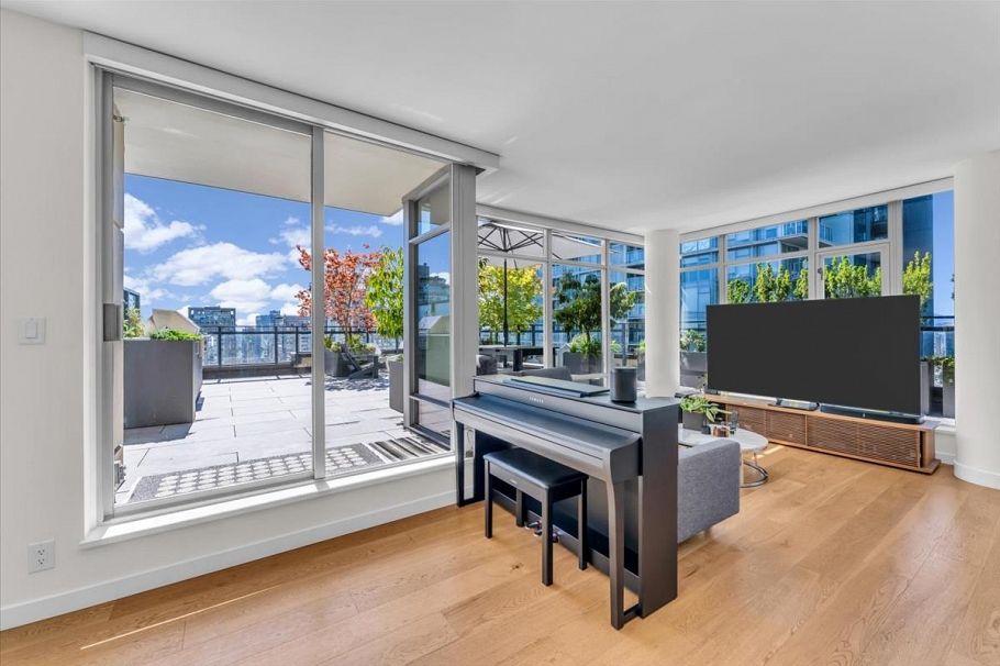 2602 788 Richards Street Vancouver, BC - 10