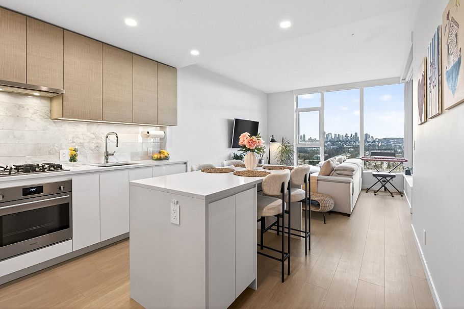 3706 3706 2186 Gilmore Avenue Burnaby, BC - 3