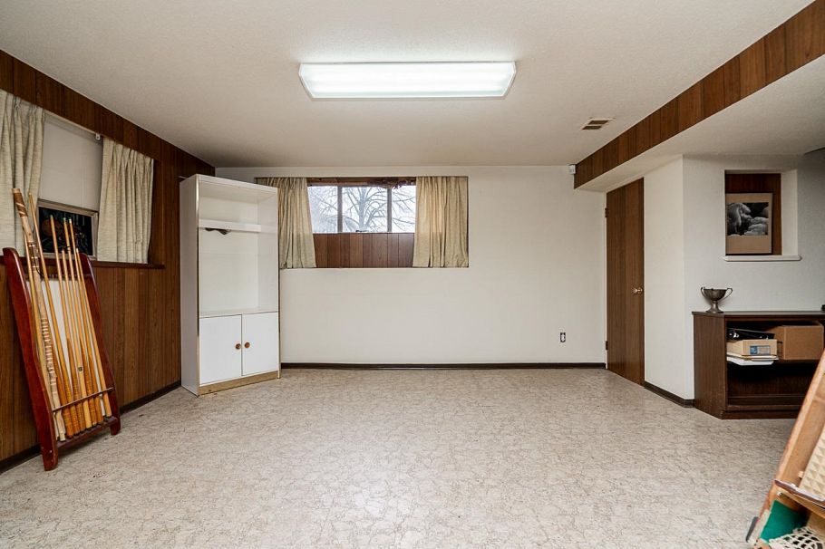 2655 E 53 Avenue Vancouver, BC - 21