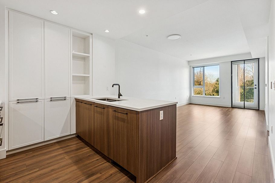 405 6933 Cambie Street Vancouver, BC - 15