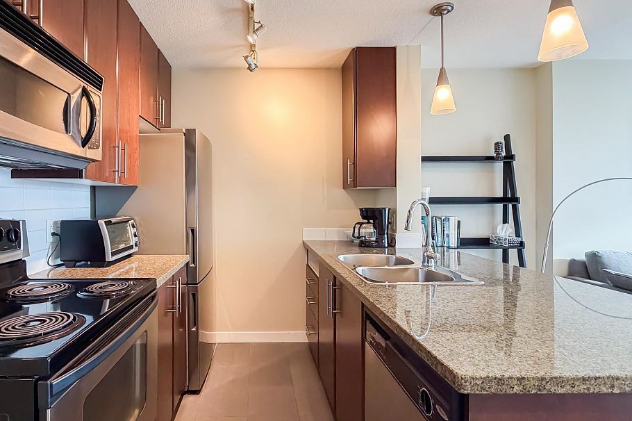 1909 688 Abbott Street Vancouver, BC - 10