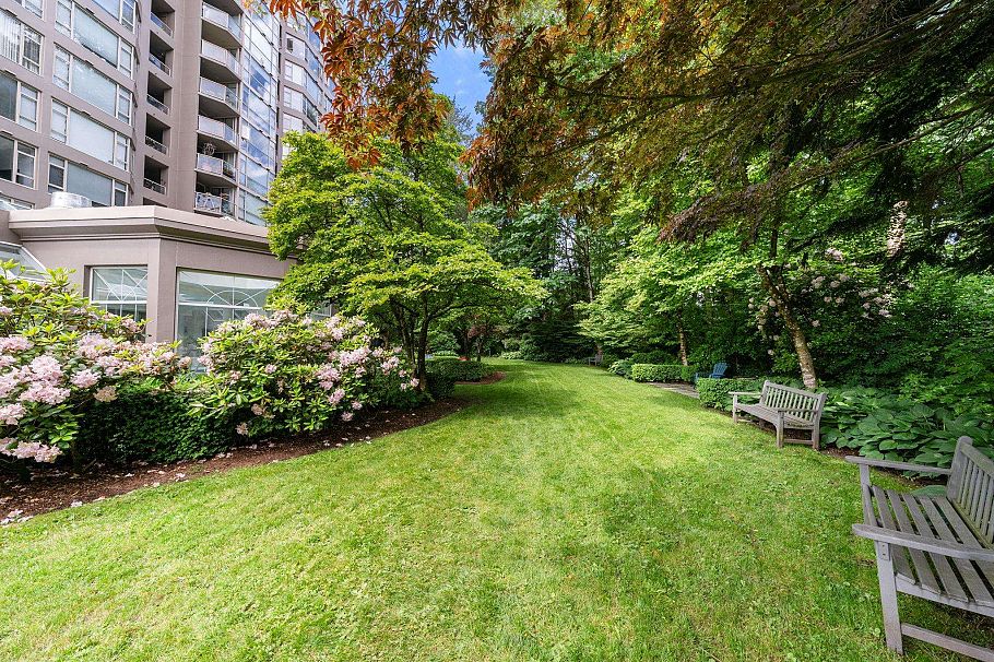 1106 1327 E Keith Road North Vancouver, BC - 33