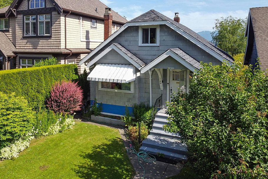 3149 W King Edward Avenue Vancouver, BC - 3