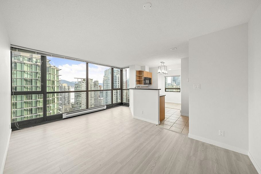 2502 1331 Alberni Street Vancouver, BC - 2