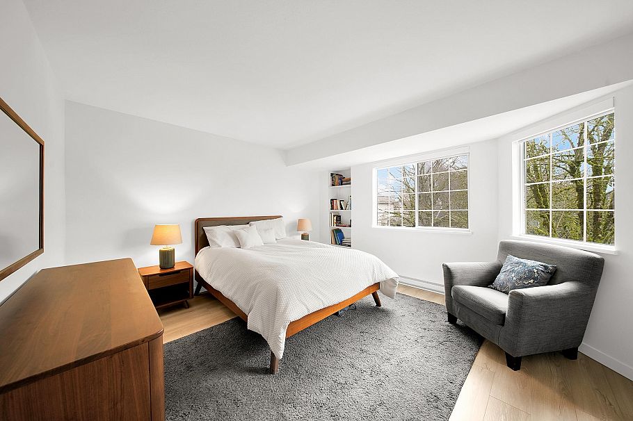 16 838 Tobruck Avenue North Vancouver, BC - 12