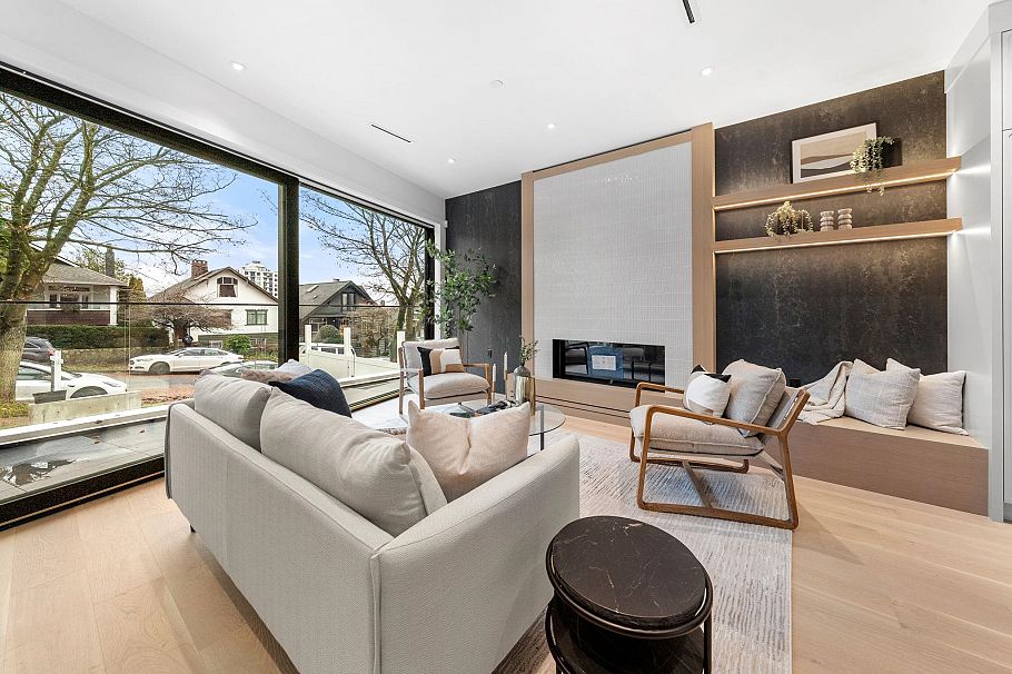 3679 Pandora Street Vancouver, BC - 31