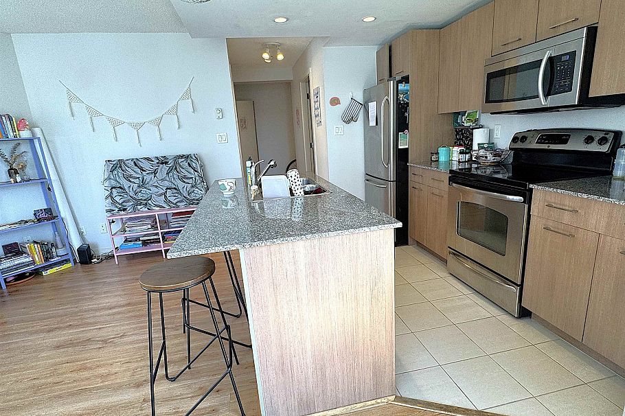 1504 1212 Howe Street Vancouver, BC - 5