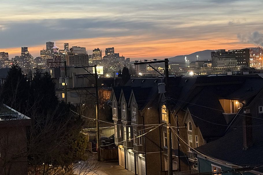 401 1723 Frances Street Vancouver, BC - 32