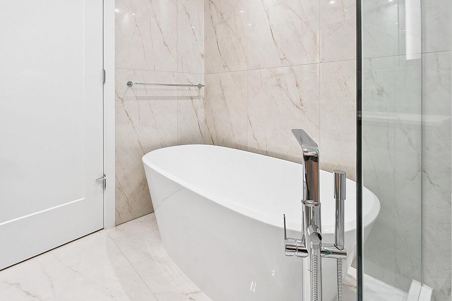 703 135 E 13th Street North Vancouver, BC - 26