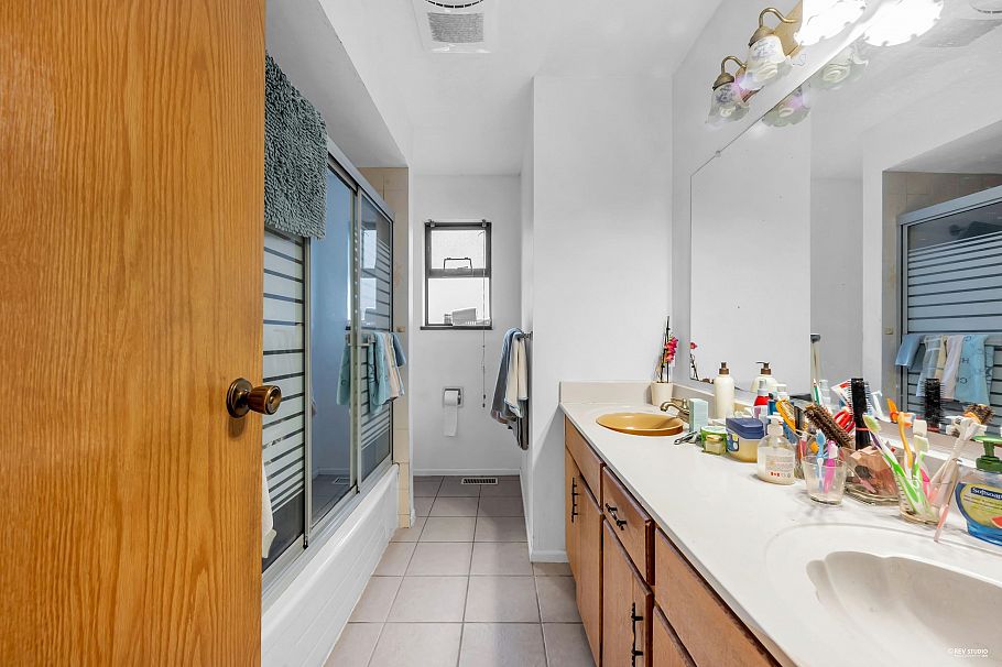 3334 Archimedes Street Vancouver, BC - 14