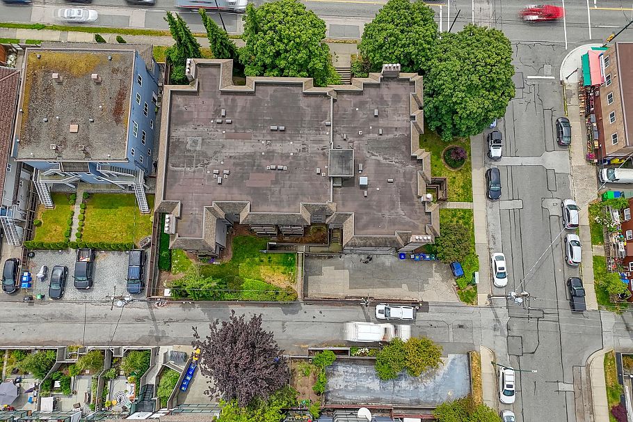 402 2215 Dundas Street Vancouver, BC - 26