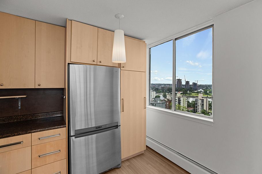 1701 1251 Cardero Street Vancouver, BC - 11