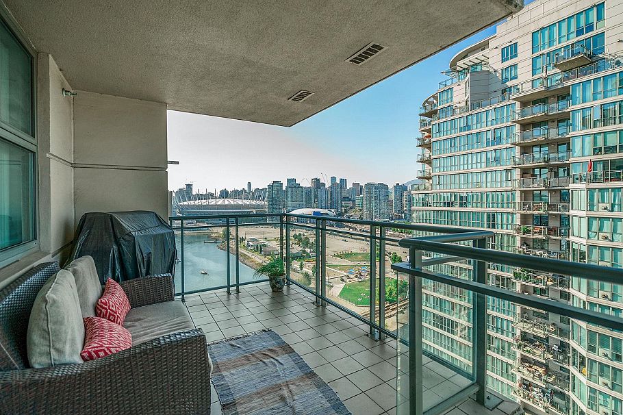 2001 1128 Quebec Street Vancouver, BC - 27