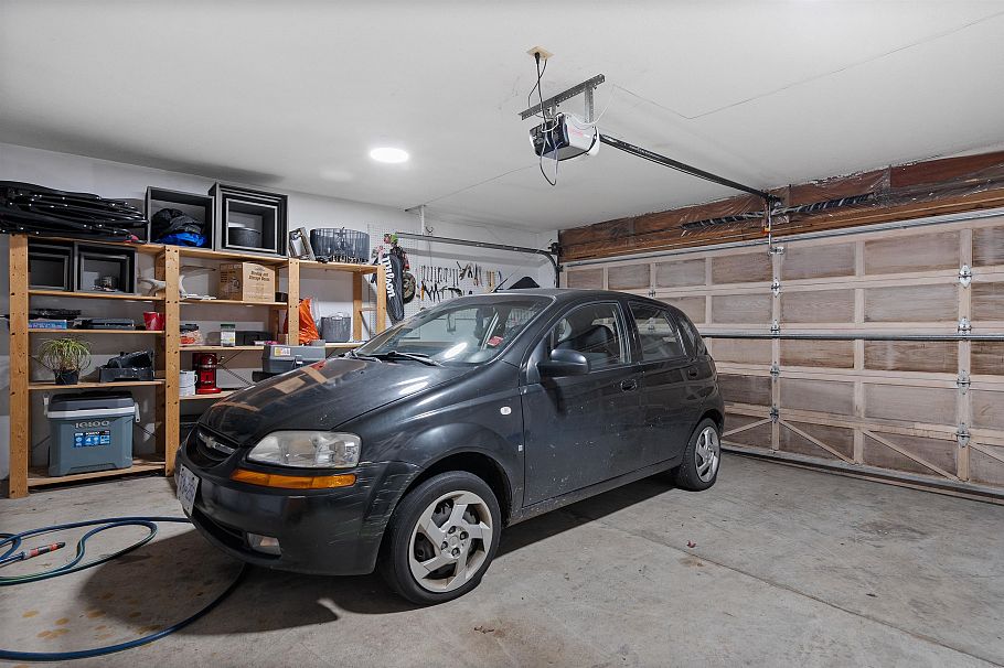 5625 Eagle Court North Vancouver, BC - 40