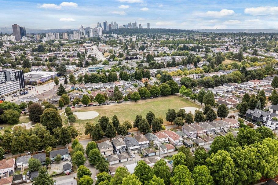 5263 Wales Street Vancouver, BC - 37