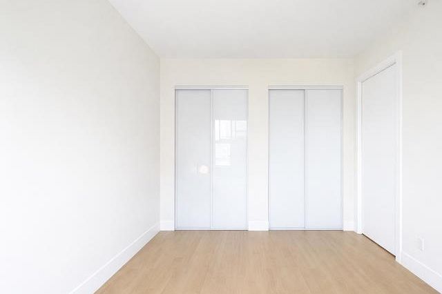 401 7088 Mont Royal Square Vancouver, BC - 10