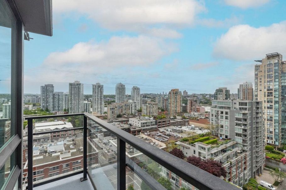 1801 1088 Richards Street Vancouver, BC - 4