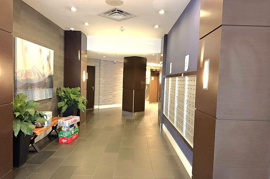 1504 1212 Howe Street Vancouver, BC - 15