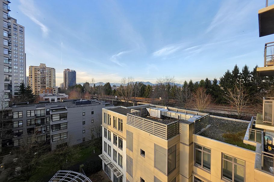 602 3660 Vanness Avenue Vancouver, BC - 18