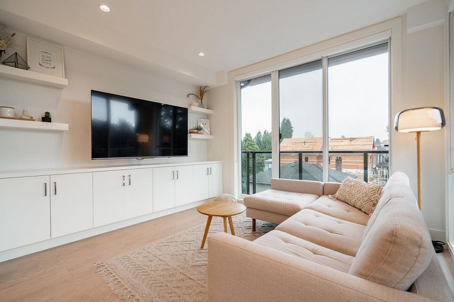 4756 Duchess Street Vancouver, BC - 4