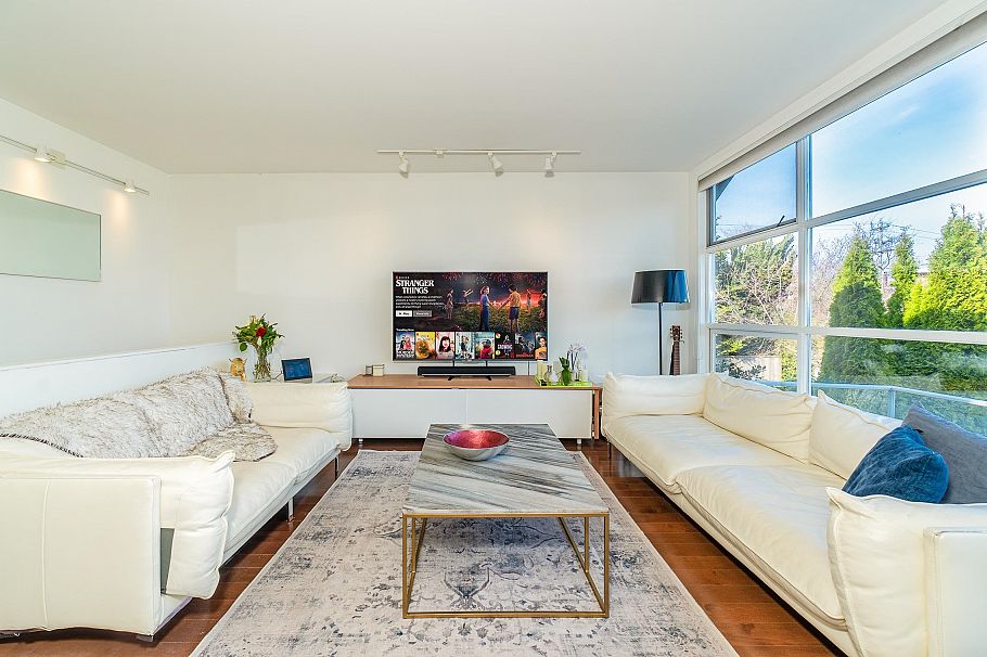 3762 W 13th Avenue Vancouver, BC - 7