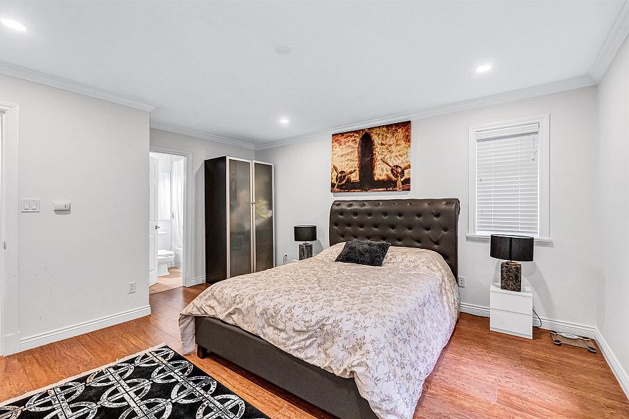 1219 Arborlynn Drive North Vancouver, BC - 20