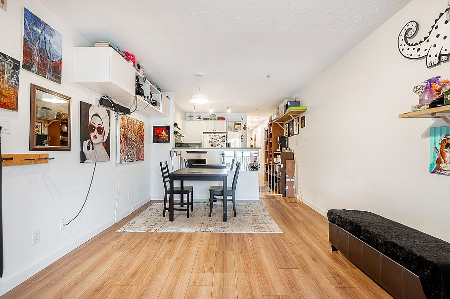 212 868 Kingsway Vancouver, BC - 14