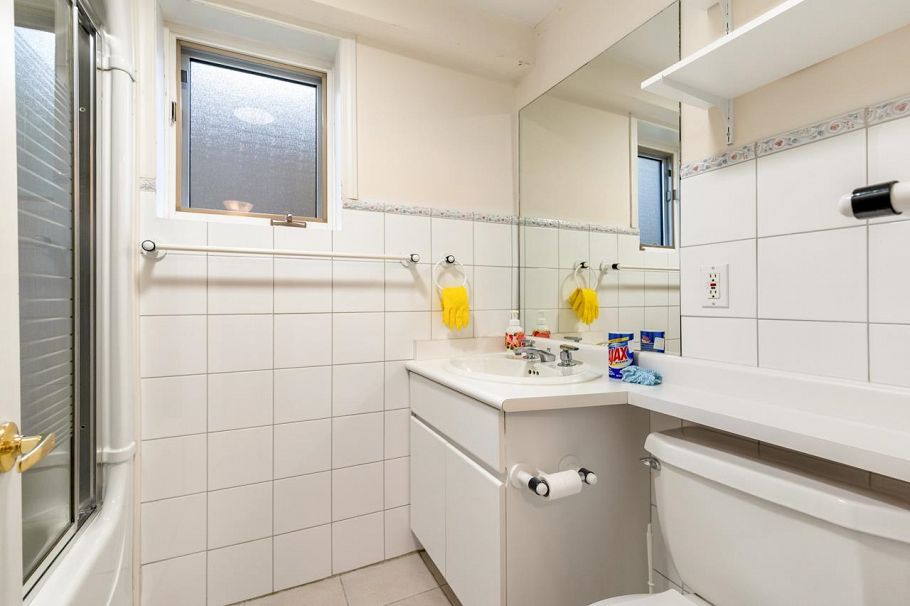 5942 Laurel Street Vancouver, BC - 8