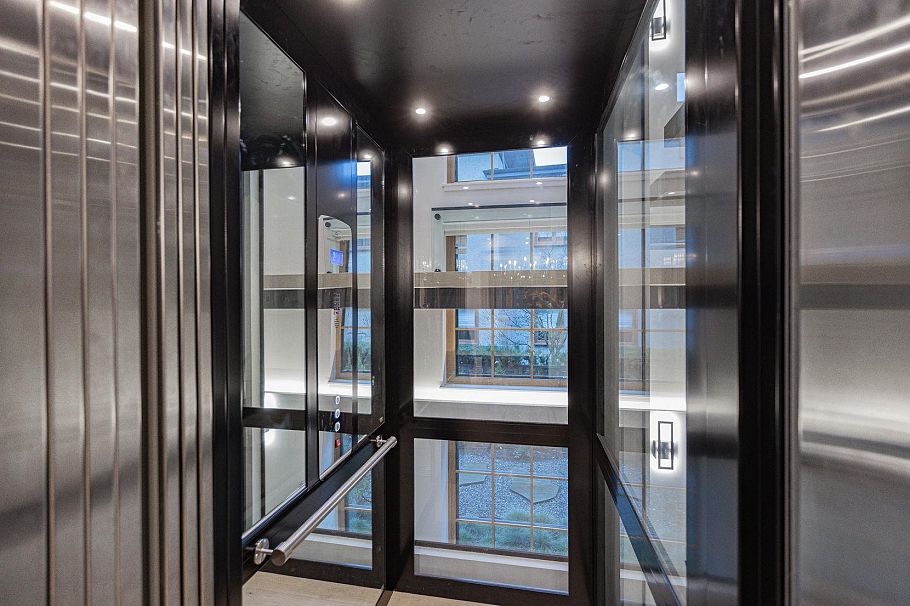 2051 W King Edward Avenue Vancouver, BC - 35