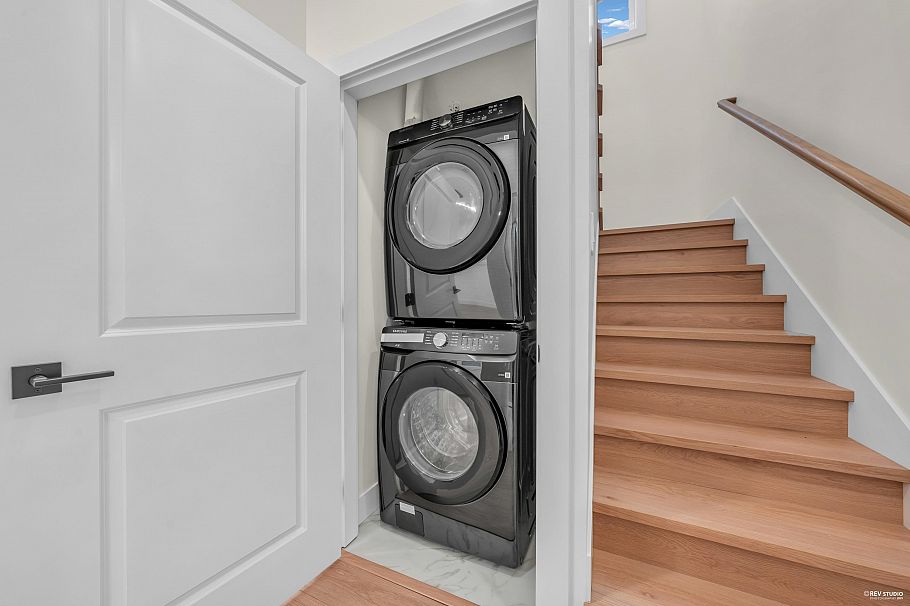 3 3090 Vanness Avenue Vancouver, BC - 12