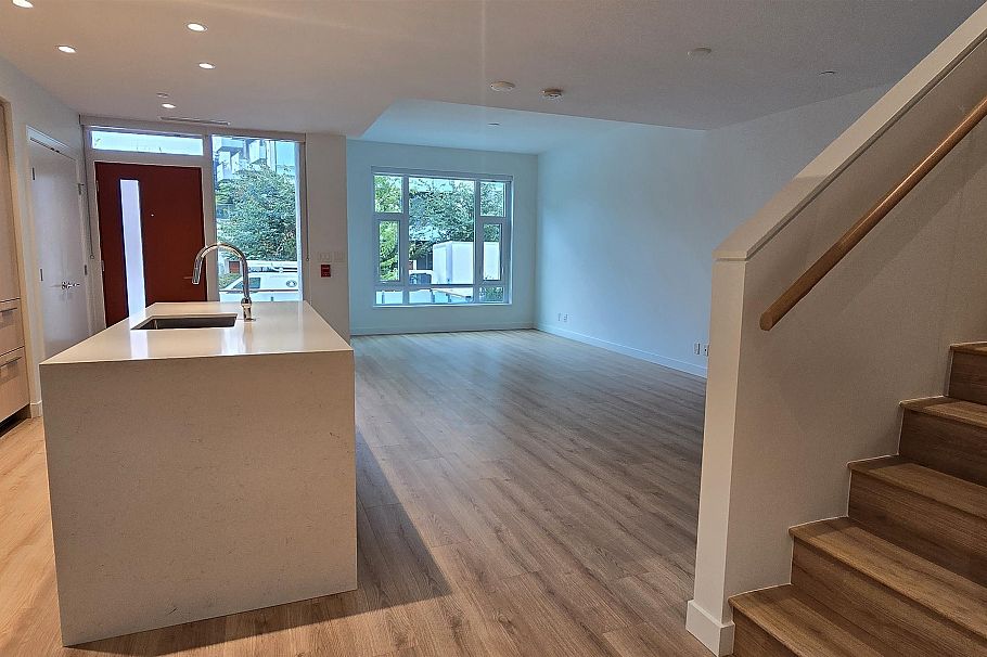 108 1500 Fern STREET STREET, North Vancouver BC V7J 0E6 North Vancouver, BC - 10