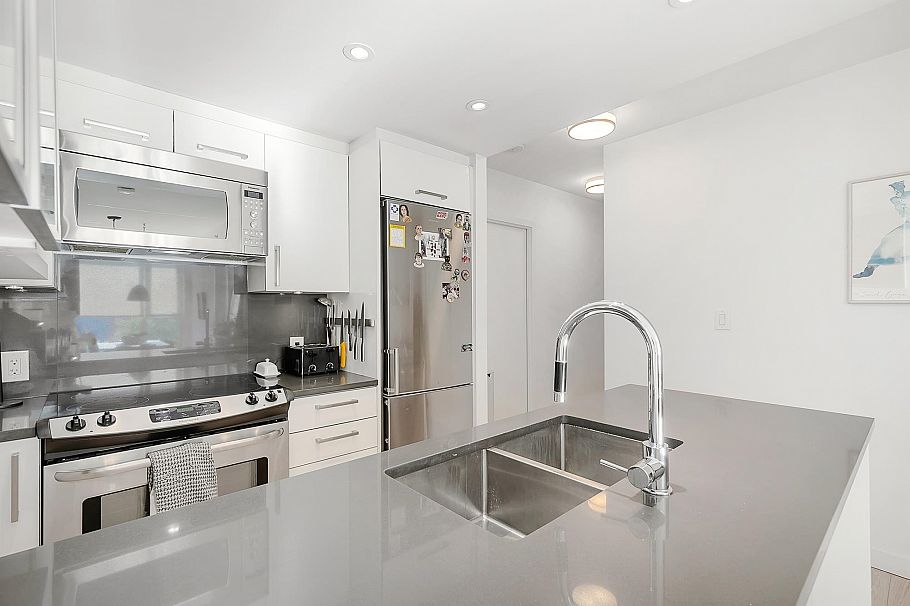 302 933 E Hastings Street Vancouver, BC - 13