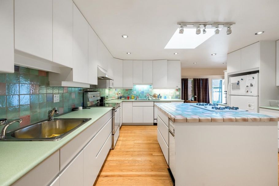 5942 Laurel Street Vancouver, BC - 16