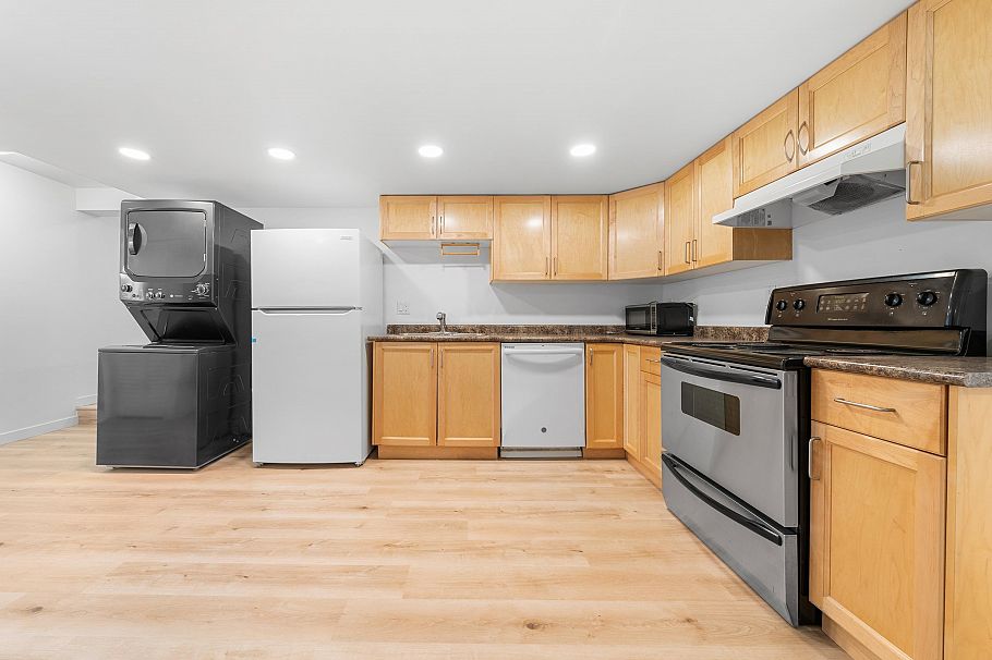 XXXX GRAND BOULEVARD, North Vancouver BC V7L 3X8 North Vancouver, BC - 1