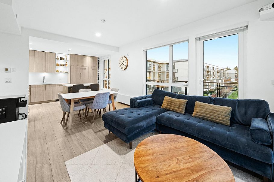 304 707 E 3rd Street North Vancouver, BC - 3