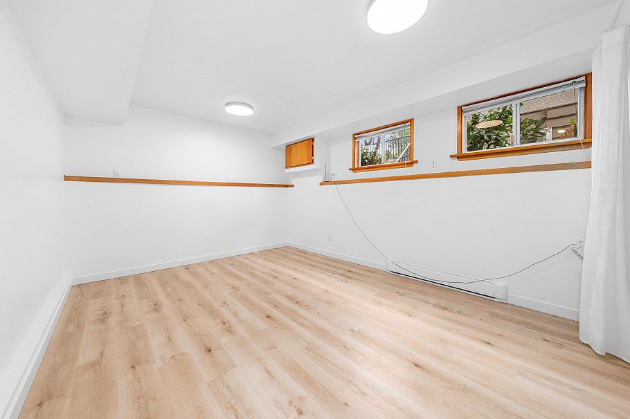 XXXX GRAND BOULEVARD, North Vancouver BC V7L 3X8 North Vancouver, BC - 14