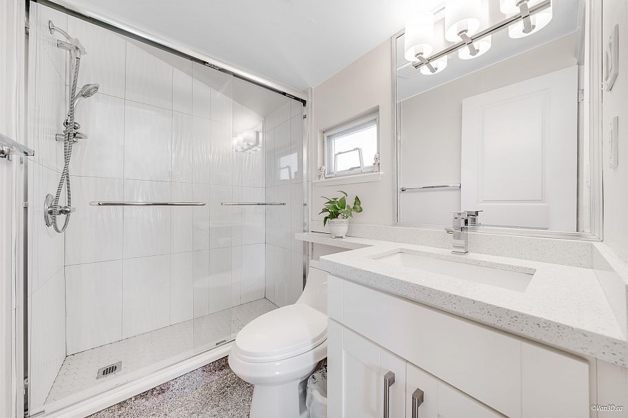 7531 Oak Street Vancouver, BC - 15