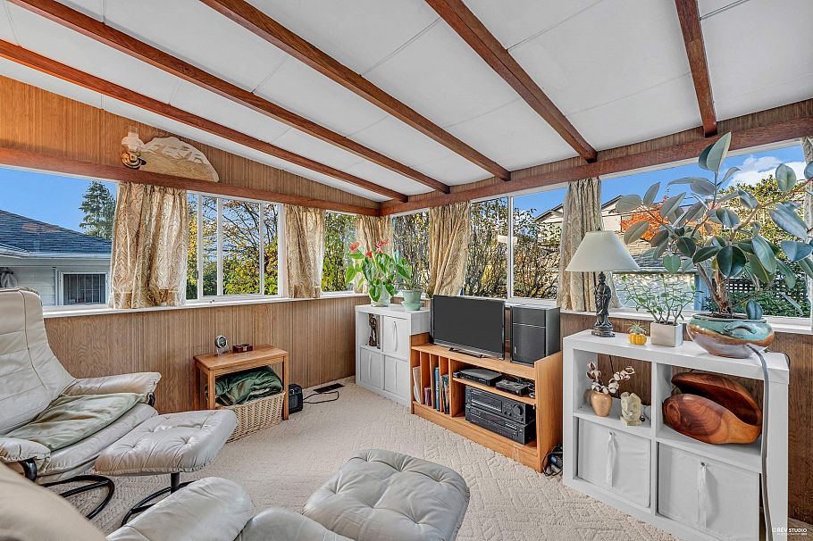 2225 W 22nd Avenue Vancouver, BC - 11