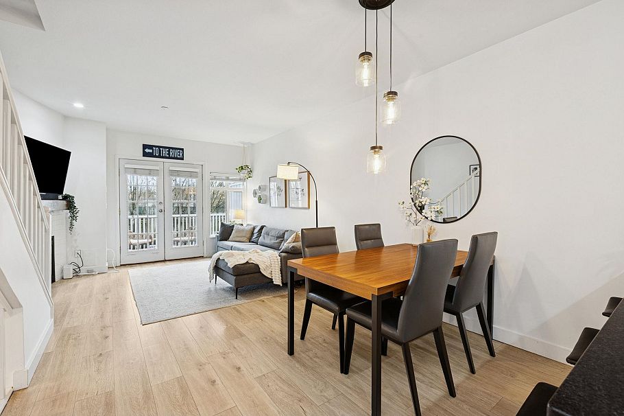 8528 Lighthouse Way Vancouver, BC - 9