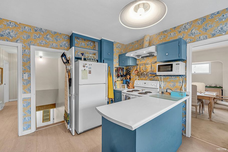 2225 W 22nd Avenue Vancouver, BC - 14